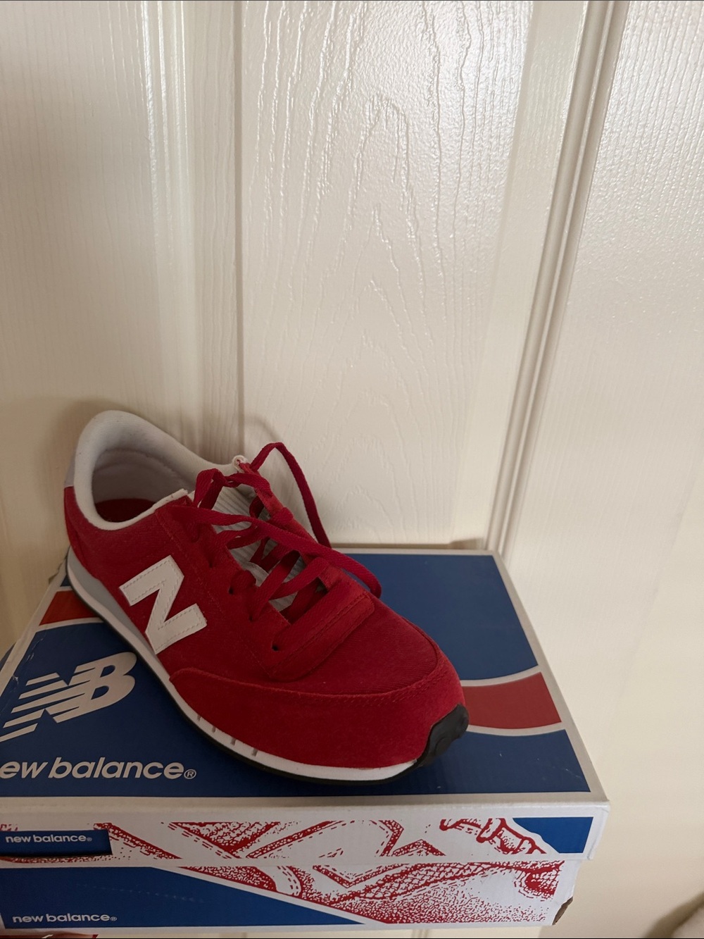 Women’s New Balance 410